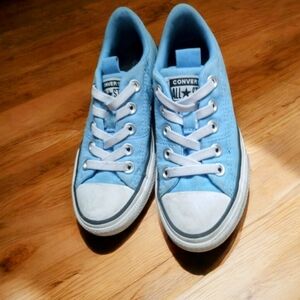 Converse Kids Low Top Sneakers in Light Blue and White